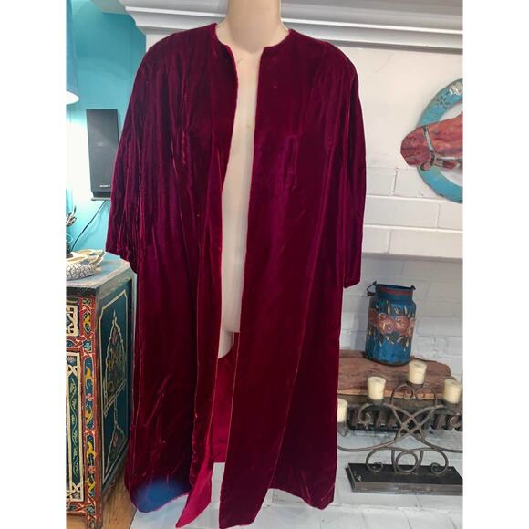 VINTAGE BURGUNDY VELVET OPERA COAT JACKET - Picture 7 of 7